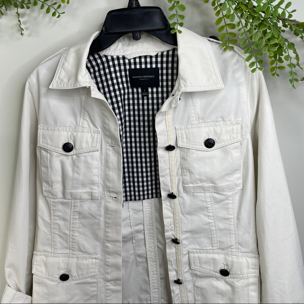 Banana Republic button front utility jacket